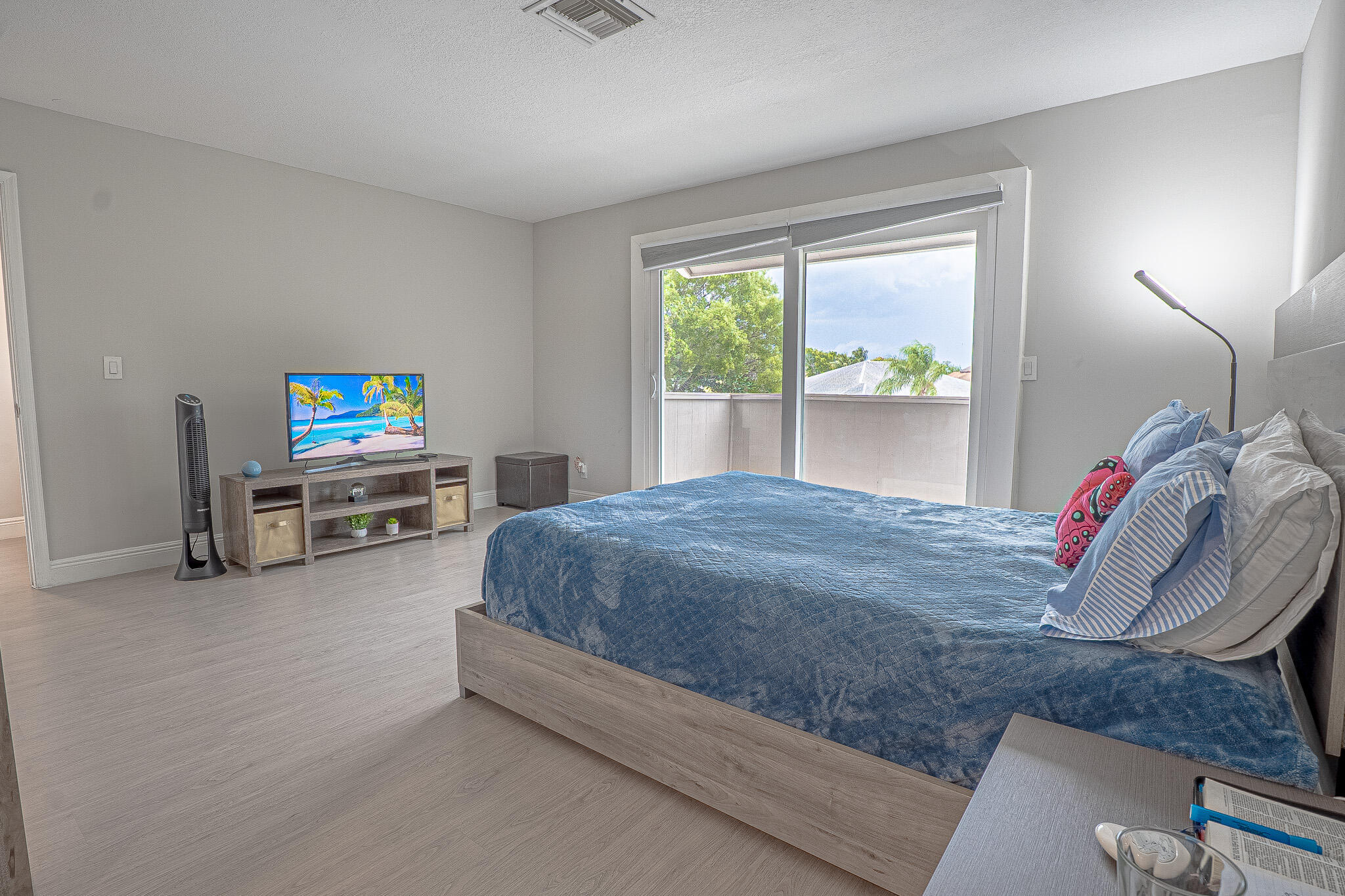 SOUTH SHORE 4 OF WELLINGTON - Residential Lease