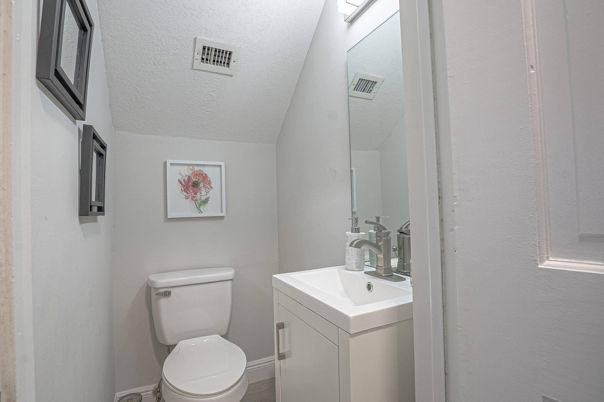 SOUTH SHORE 4 OF WELLINGTON - Residential Lease