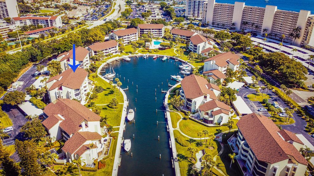 Photo of 1108 Marine Way W #B1r, North Palm Beach, FL 33408 (MLS # R10942273)