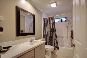 OAKS-SUNTERRACE 1 - Residential Lease