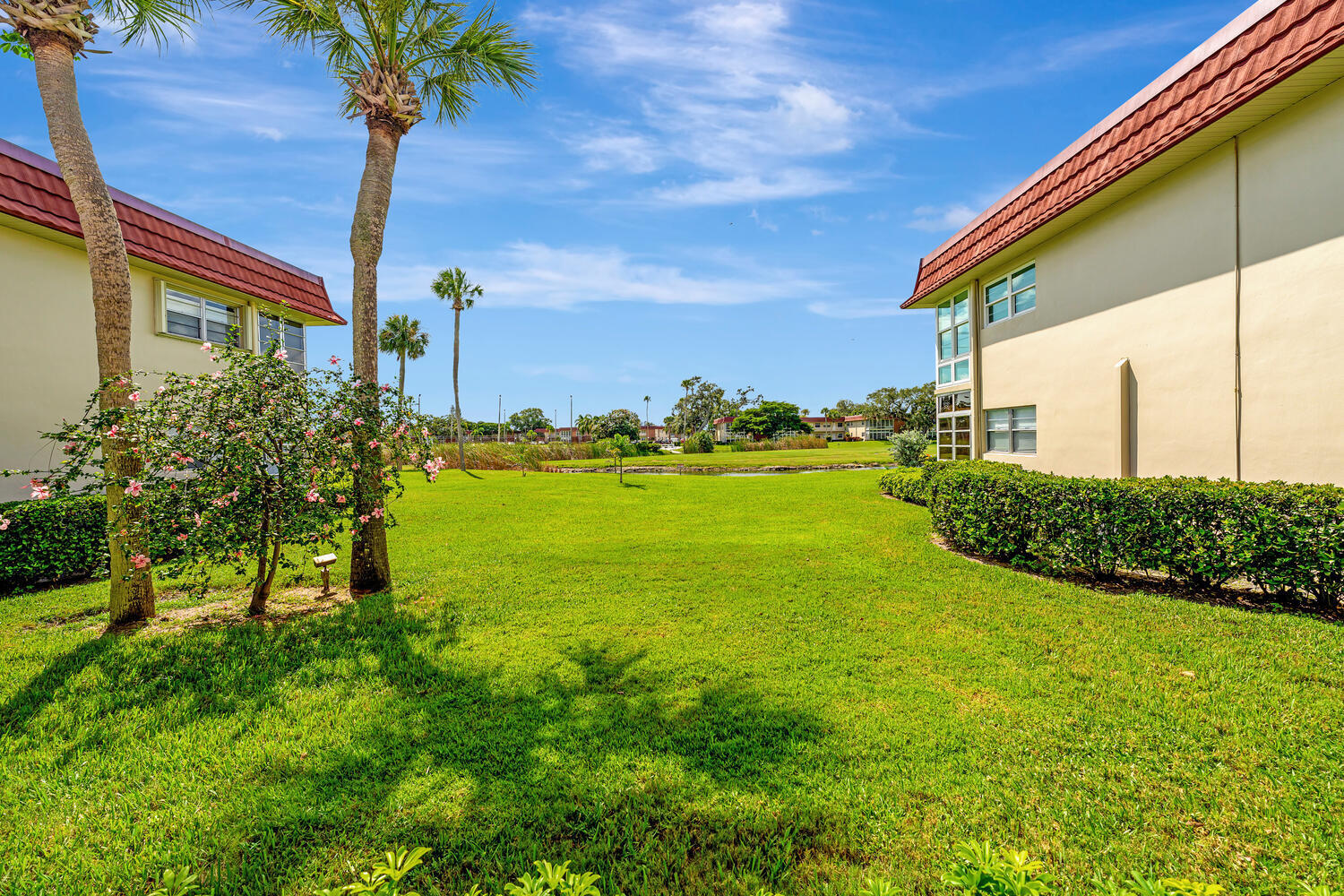 98 Spring Lake Drive, Vero Beach, FL, 32962/$99,000 3 98 Spring Lake Drive