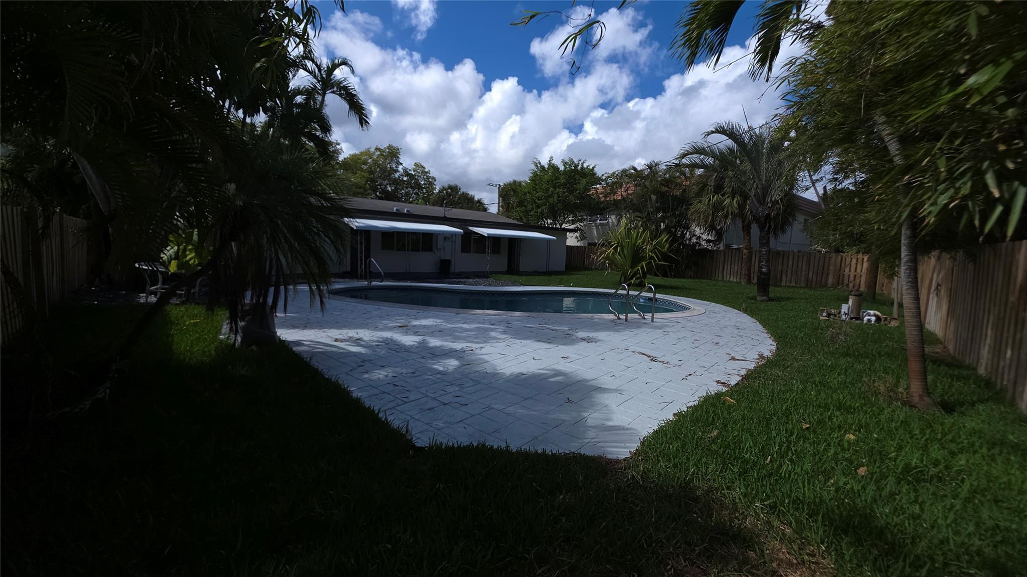 Coral Ridge Isles 45-47 B - Residential Income