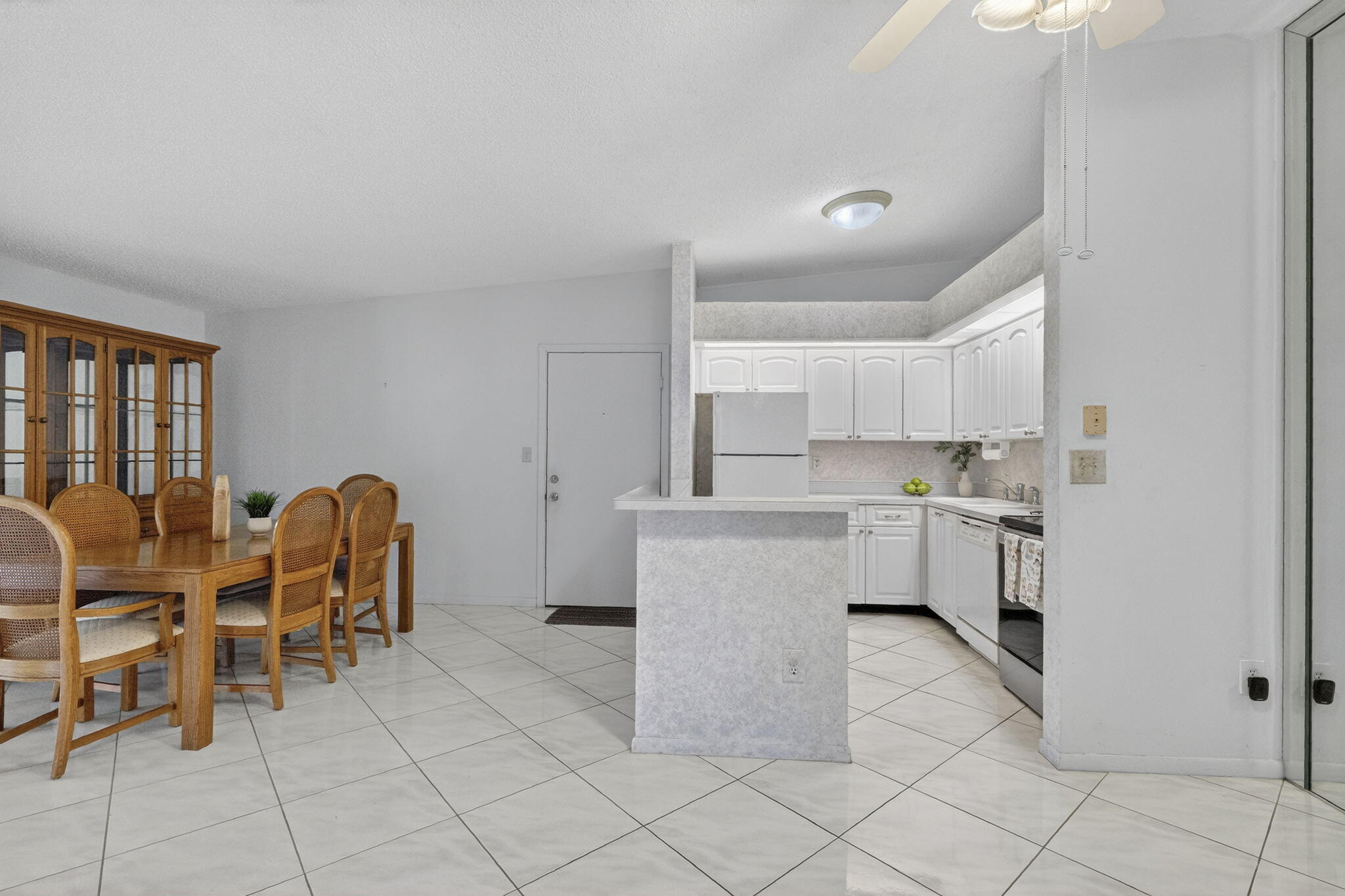 ASHMONT CONDOMINIUM H - Residential