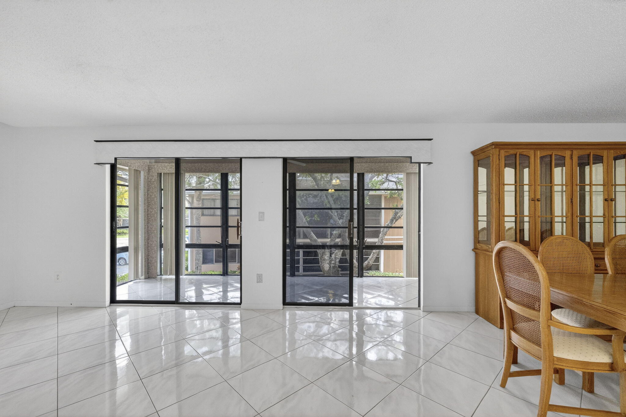 ASHMONT CONDOMINIUM H - Residential