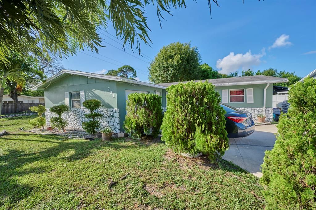 Photo of 701 Emil Drive Dr, Fort Pierce, FL 34982 (MLS # R10815312)