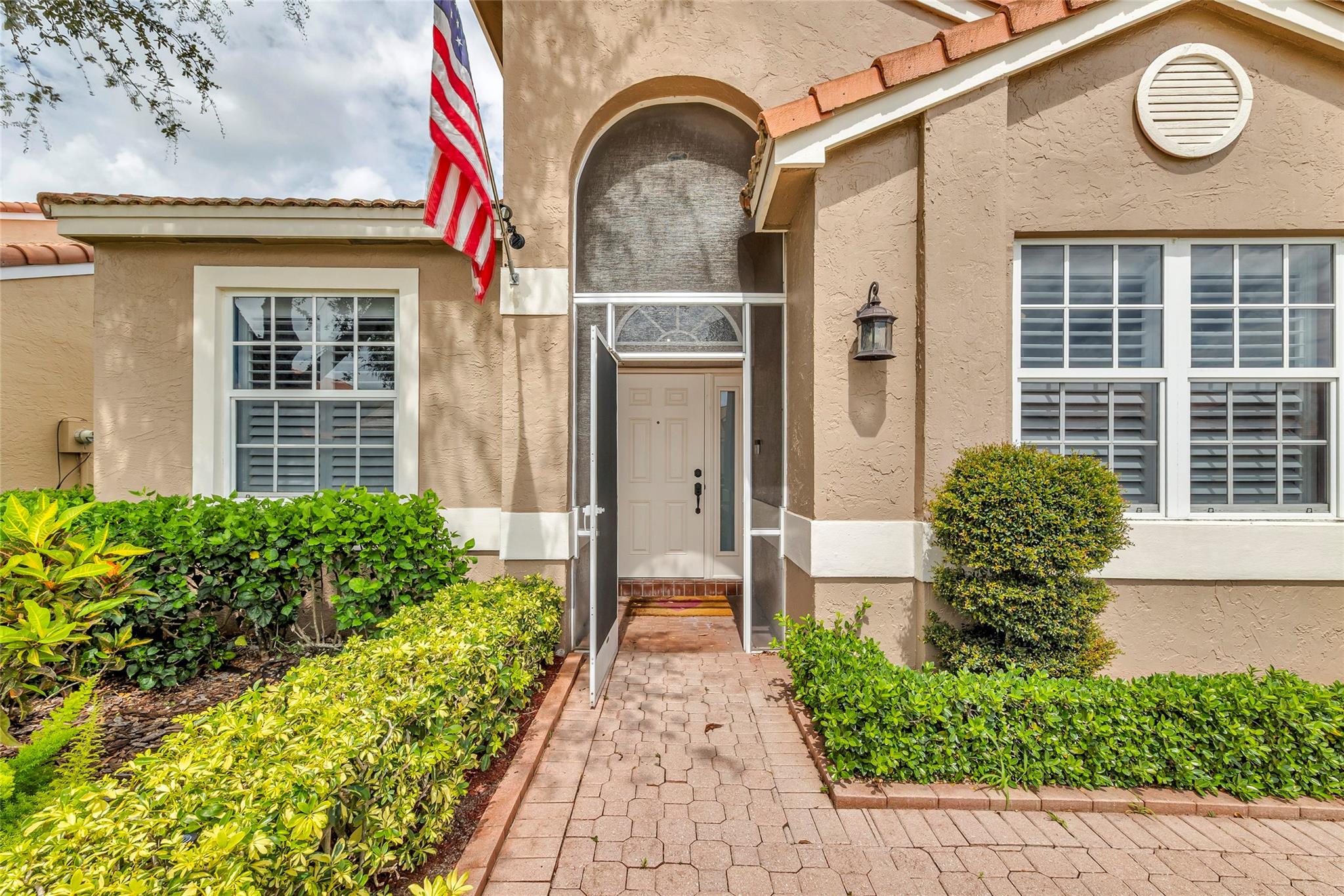 23286 Alora Dr