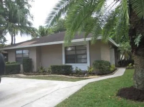 5428 Gene Circle, West Palm Beach, FL MLS: R11083188
