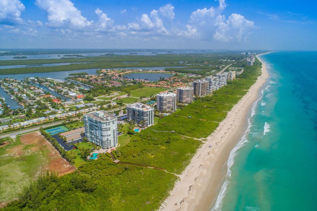 Photo of 2700 N Highway A1a #902, Fort Pierce, FL 34949 (MLS # R10897730)