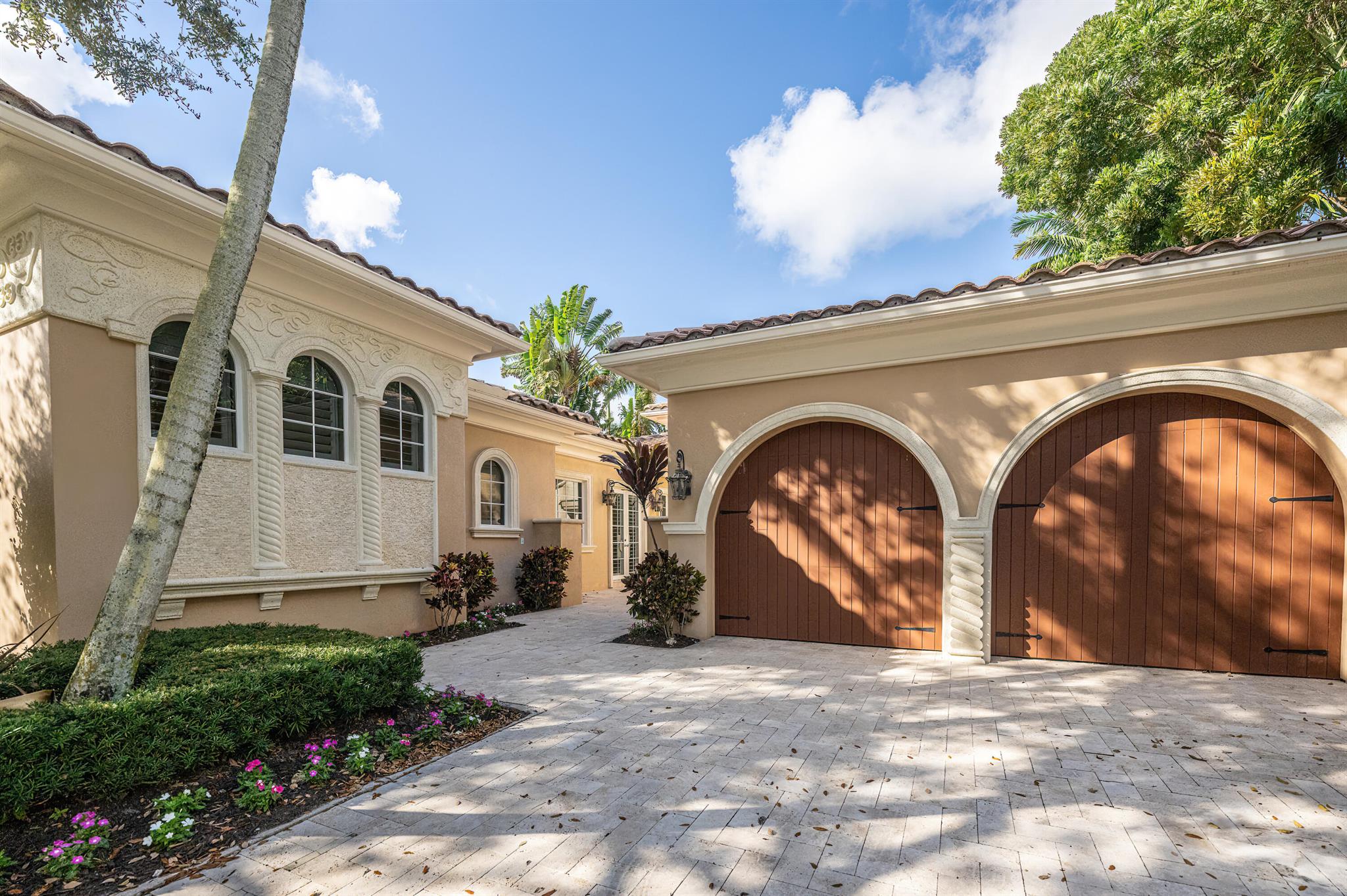 11209 Orange Hibiscus Lane