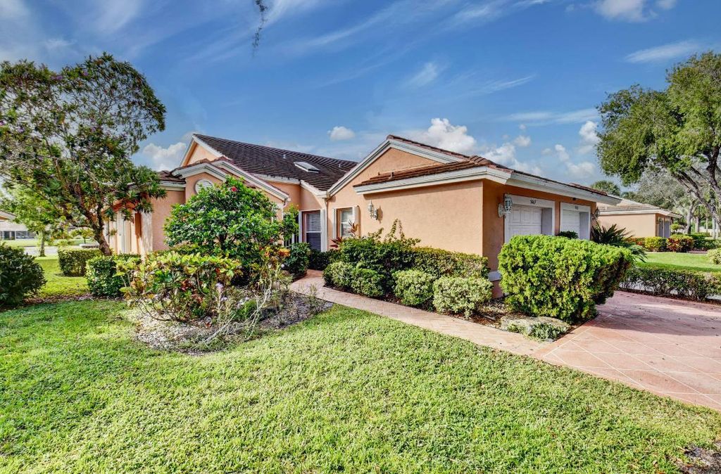 Photo of 5807 Royal Lake Circle, Boynton Beach, FL 33437 (MLS # R10932572)