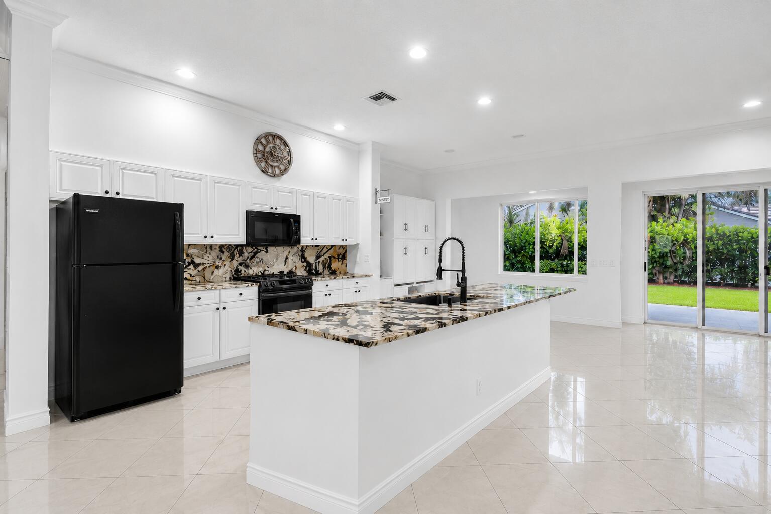 8914 Brittany Lakes Drive