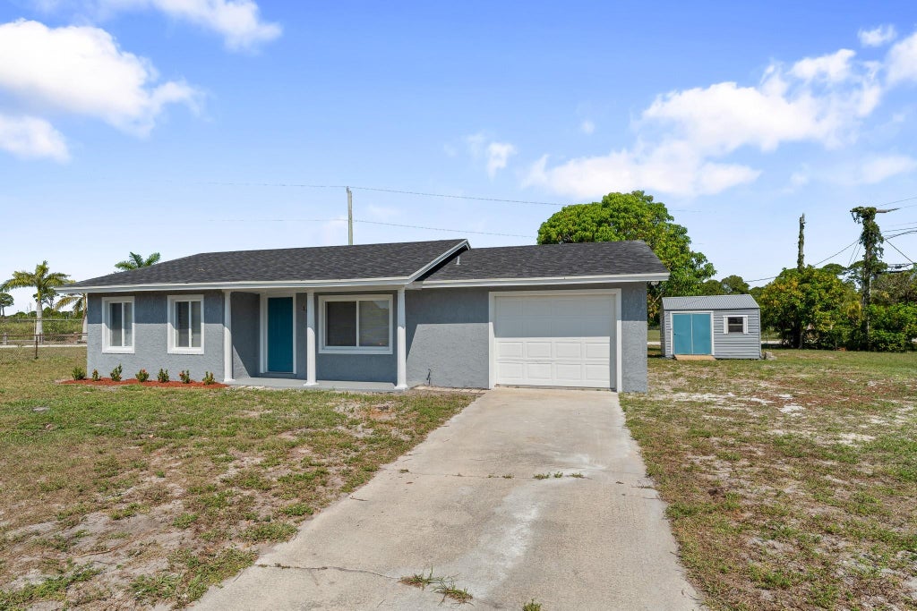 Photo of 106 Hilton Drive, Fort Pierce, FL 34946 (MLS # F10445124)