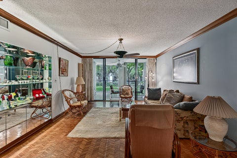 Tiny photo for 2818 N 46th Avenue #K387, Hollywood, FL 33021 (MLS # B26045061)