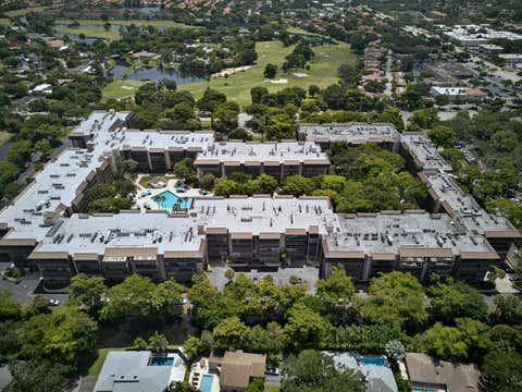 Tiny photo for 2818 N 46th Avenue #K387, Hollywood, FL 33021 (MLS # B26045061)