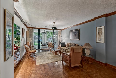 Tiny photo for 2818 N 46th Avenue #K387, Hollywood, FL 33021 (MLS # B26045061)