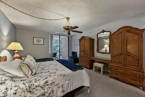 Tiny photo for 2818 N 46th Avenue #K387, Hollywood, FL 33021 (MLS # B26045061)