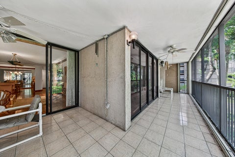 Tiny photo for 2818 N 46th Avenue #K387, Hollywood, FL 33021 (MLS # B26045061)