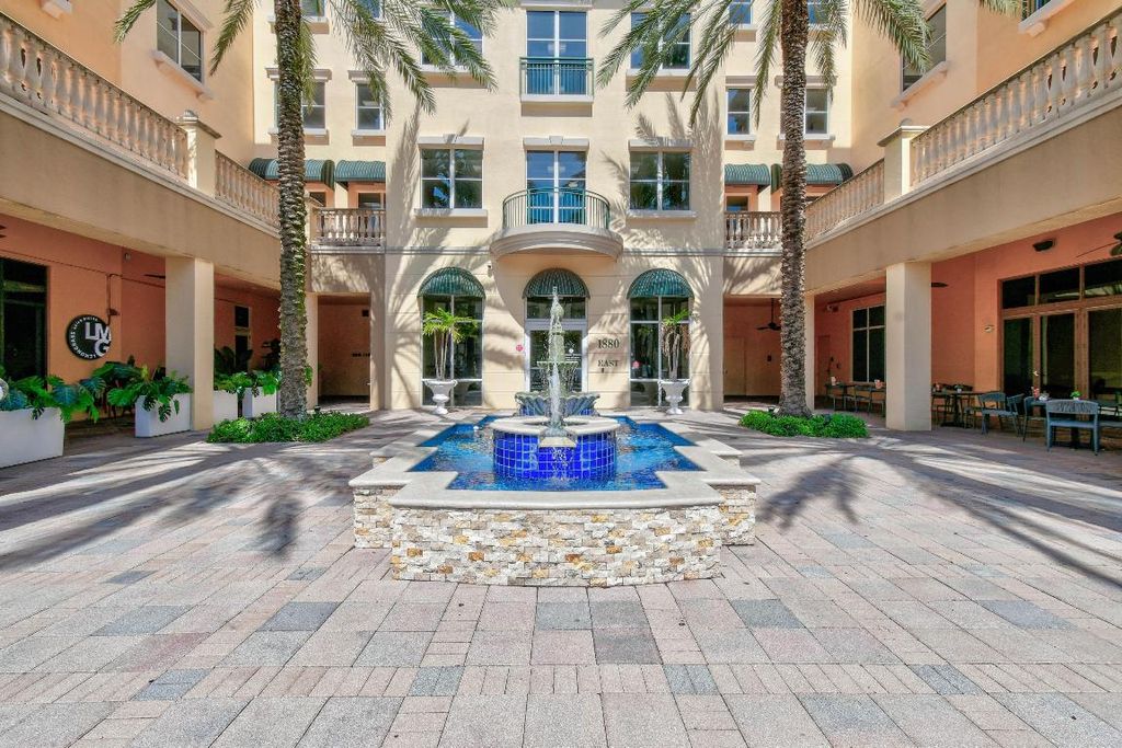 Photo of 1880 N Congress Avenue #315, Boynton Beach, FL 33426 (MLS # R11156465)