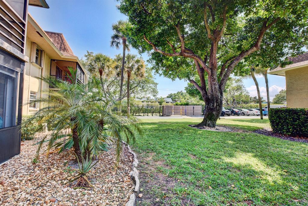 BOCA LINDA - Residential