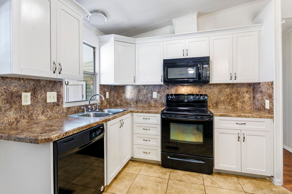 Photo of 55001 Barbados Bay, Boynton Beach, FL 33436 (MLS # R11103713)