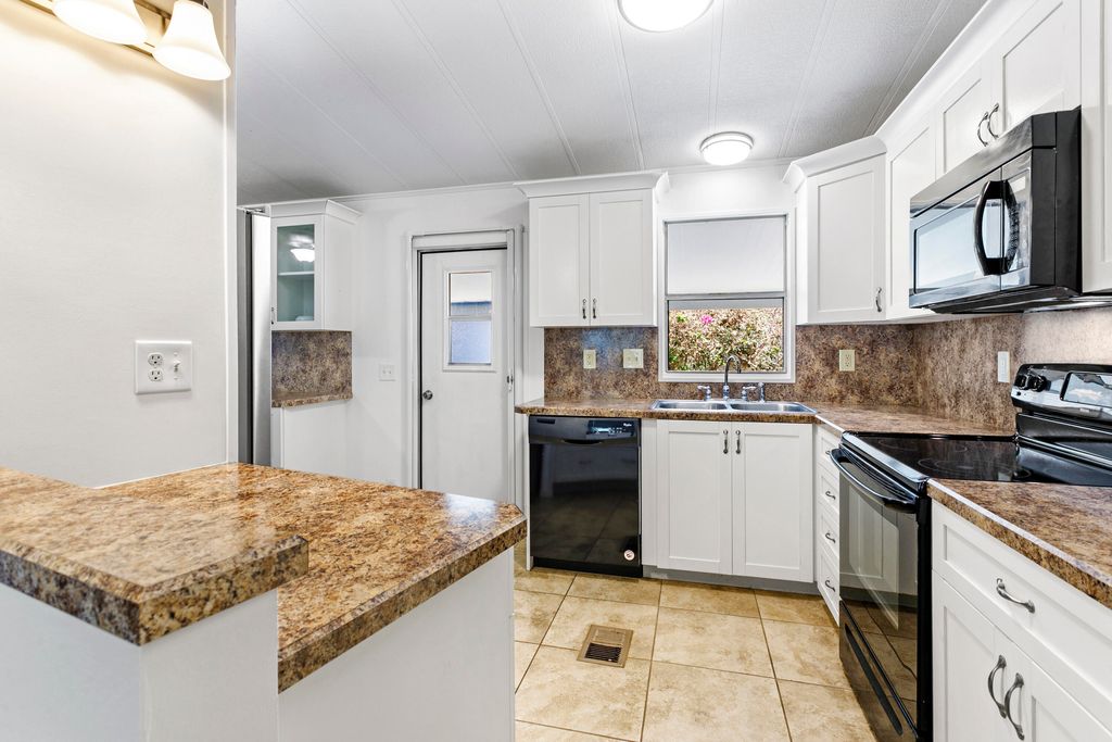 Photo of 55001 Barbados Bay, Boynton Beach, FL 33436 (MLS # R11103713)