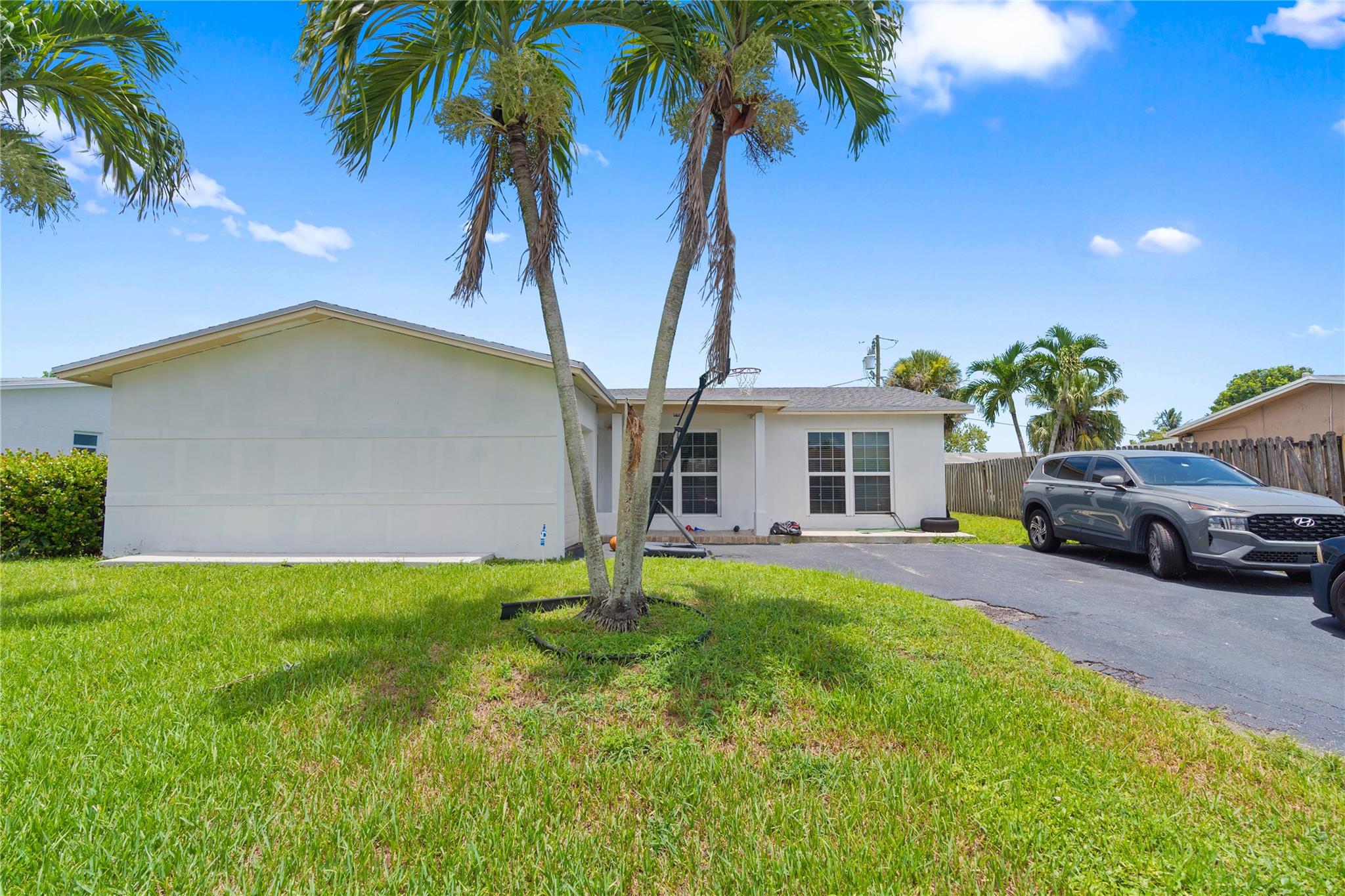 3820 NW 113th Ter