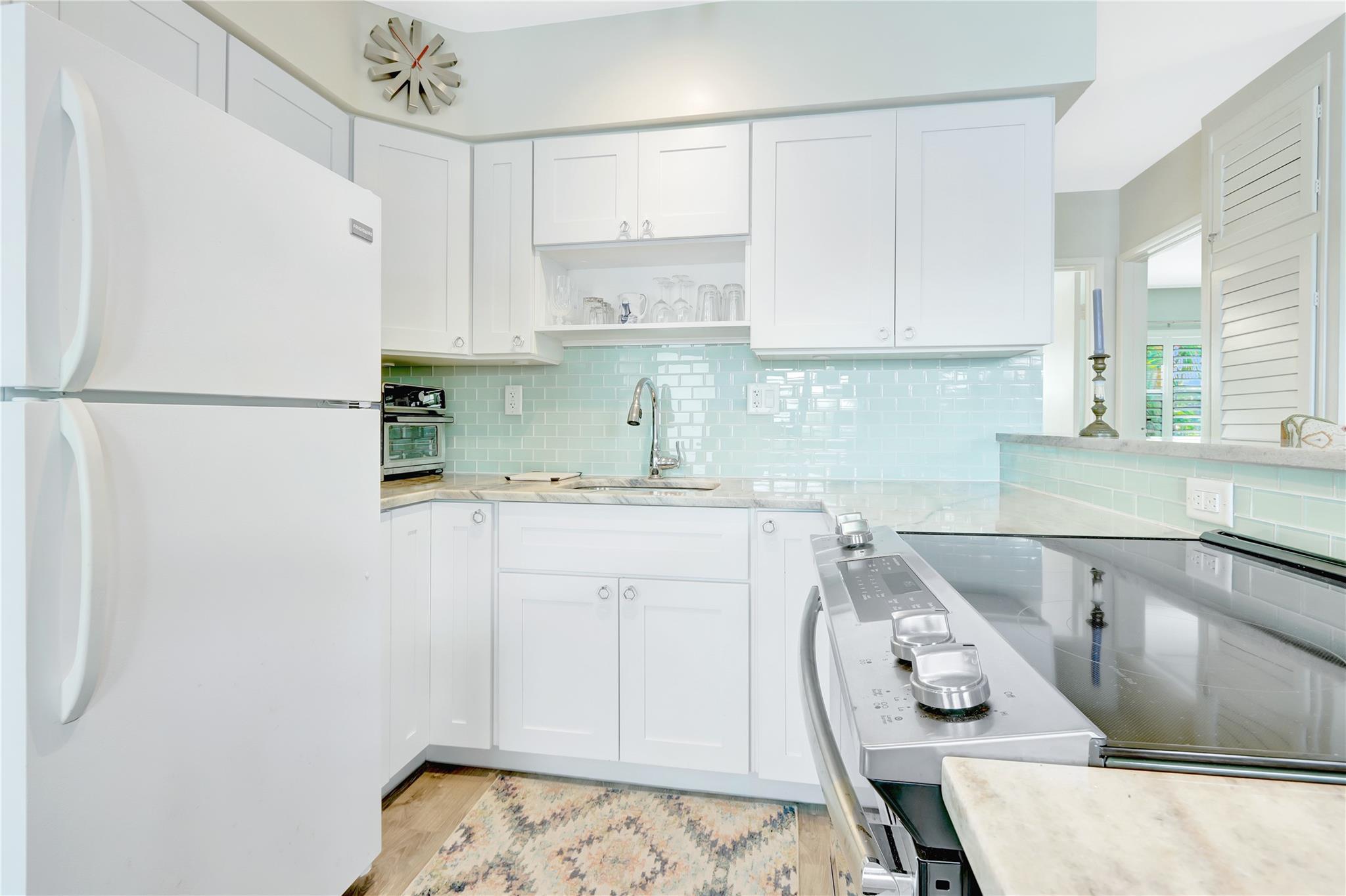 LAKE MAYAN APTS CO-OP - Residential