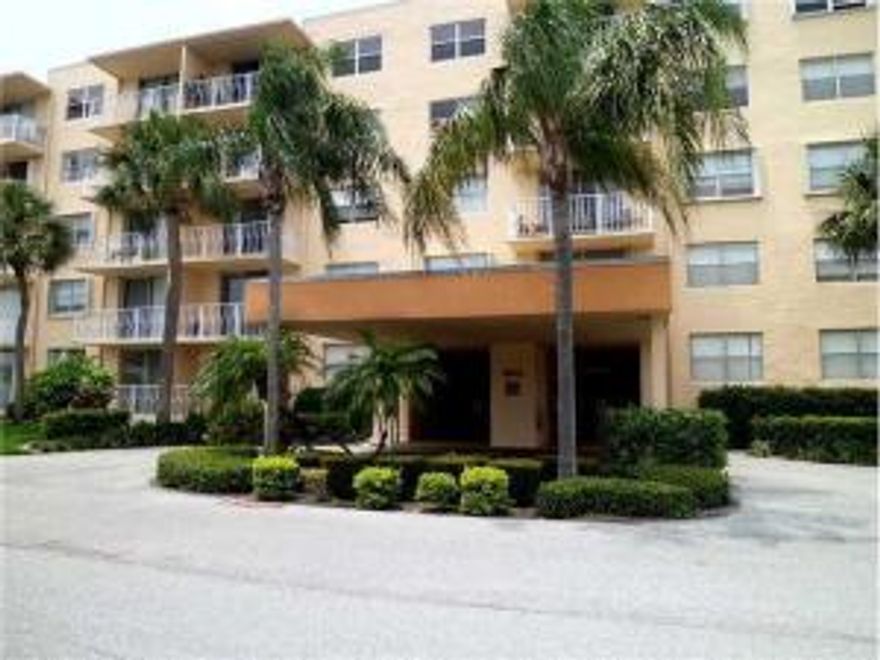 Very nice 1 bedroom condo with almost new (2 years old) windows, sliders, and accordion shutters. High quality carpet, in a gated community with pool, tennis, clubhouse, gym, very close to downtown WPB, 1-95, and Palm Beach Outlets. Pets allowed. W/D on the same floor.
