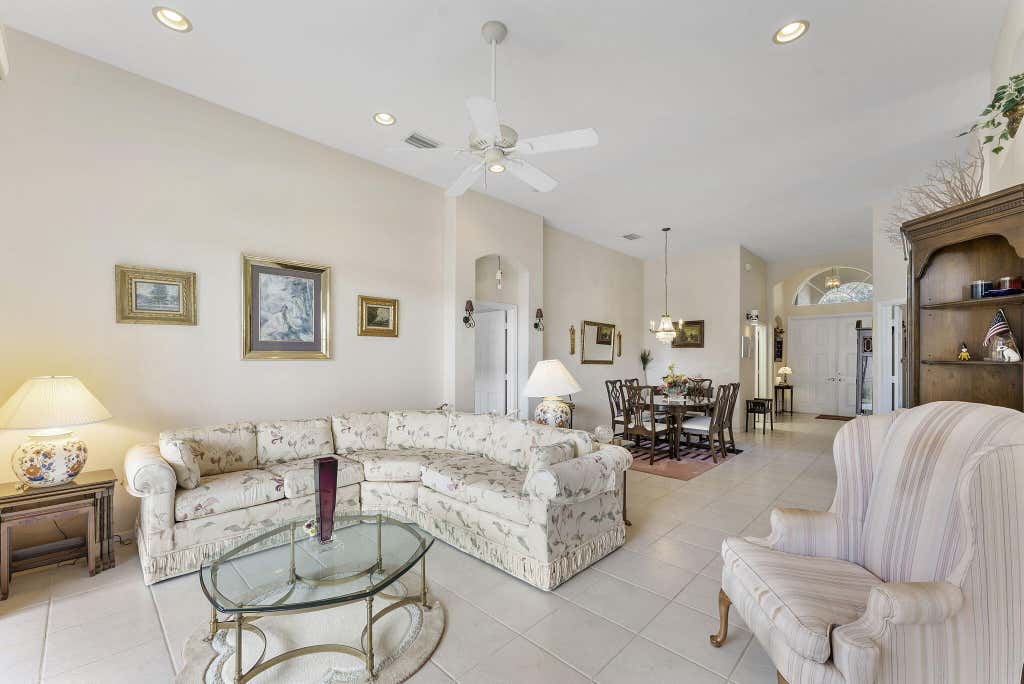Photo of 7112 Demedici Circle, Delray Beach, FL 33446 (MLS # R11136367)