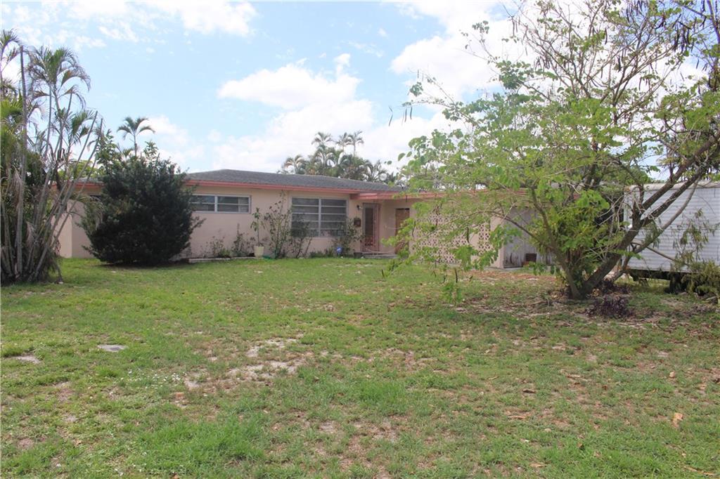 Westgate Lake Manors 35-1 - Residential