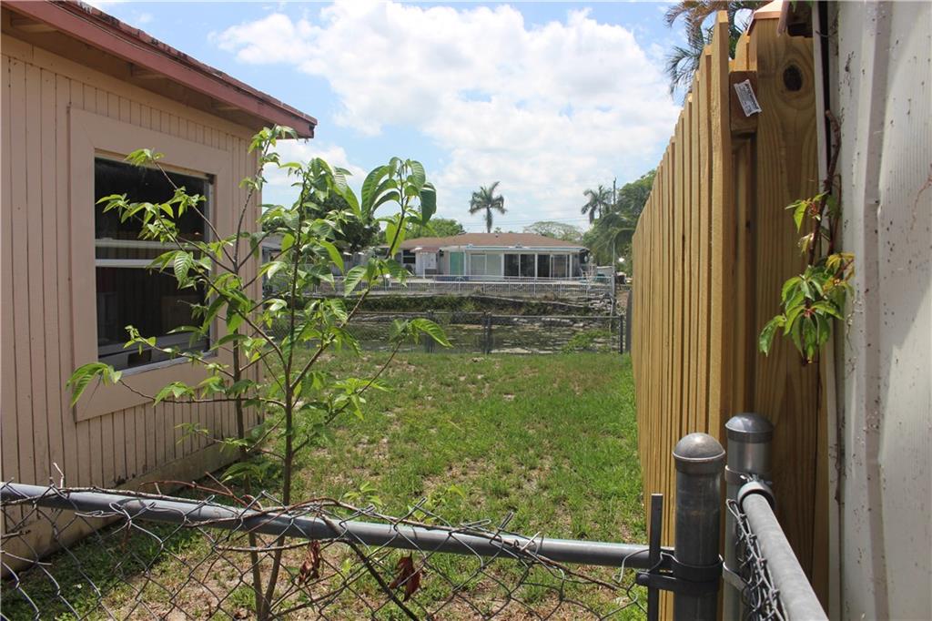 Westgate Lake Manors 35-1 - Residential