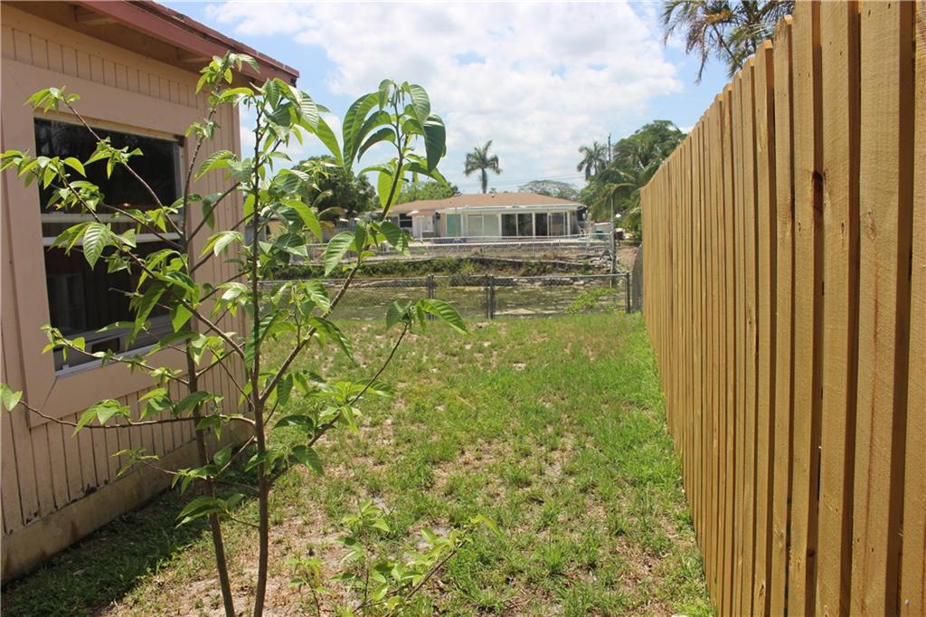 Westgate Lake Manors 35-1 - Residential