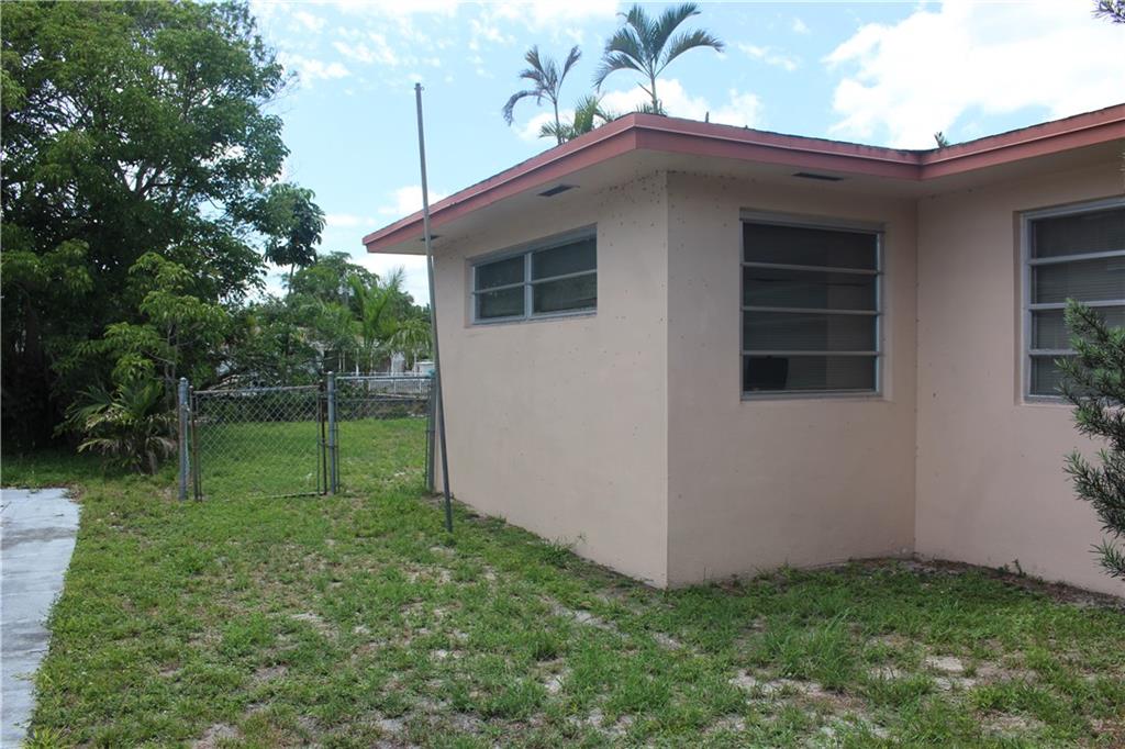 Westgate Lake Manors 35-1 - Residential