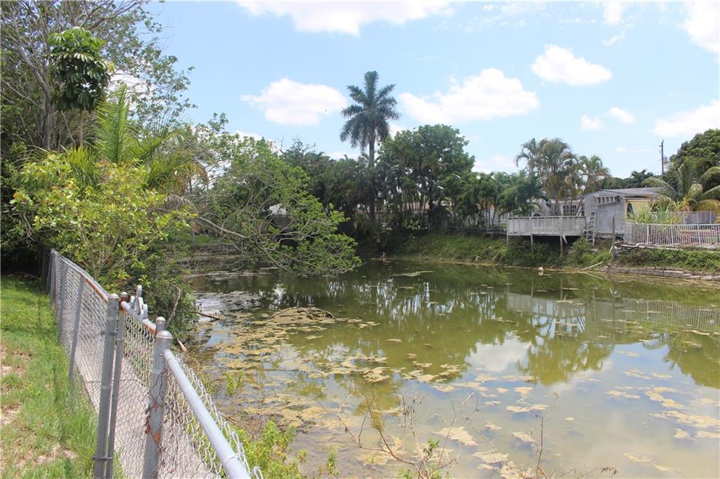 Westgate Lake Manors 35-1 - Residential