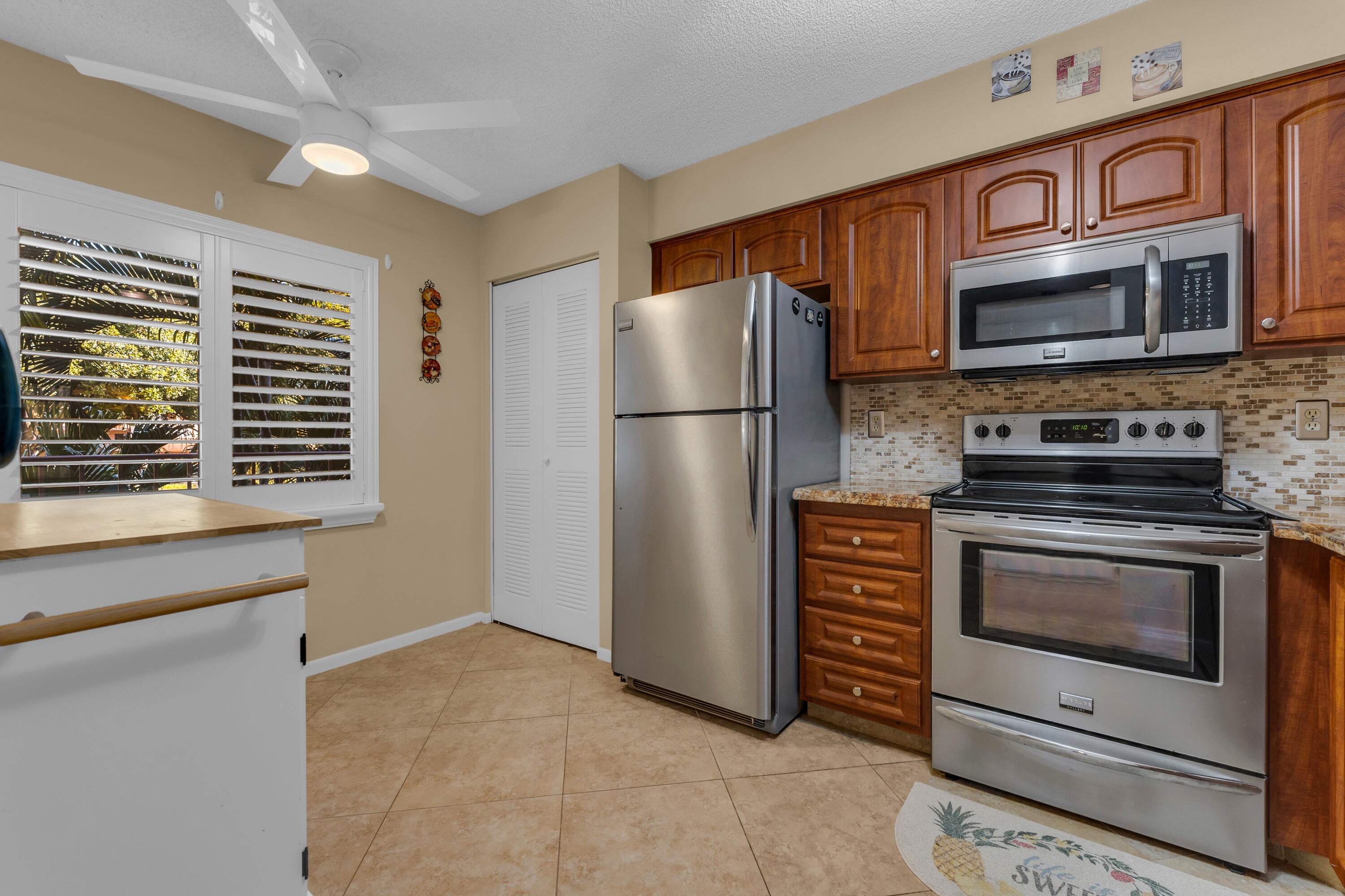 7340 AMBERLY Lane 210
