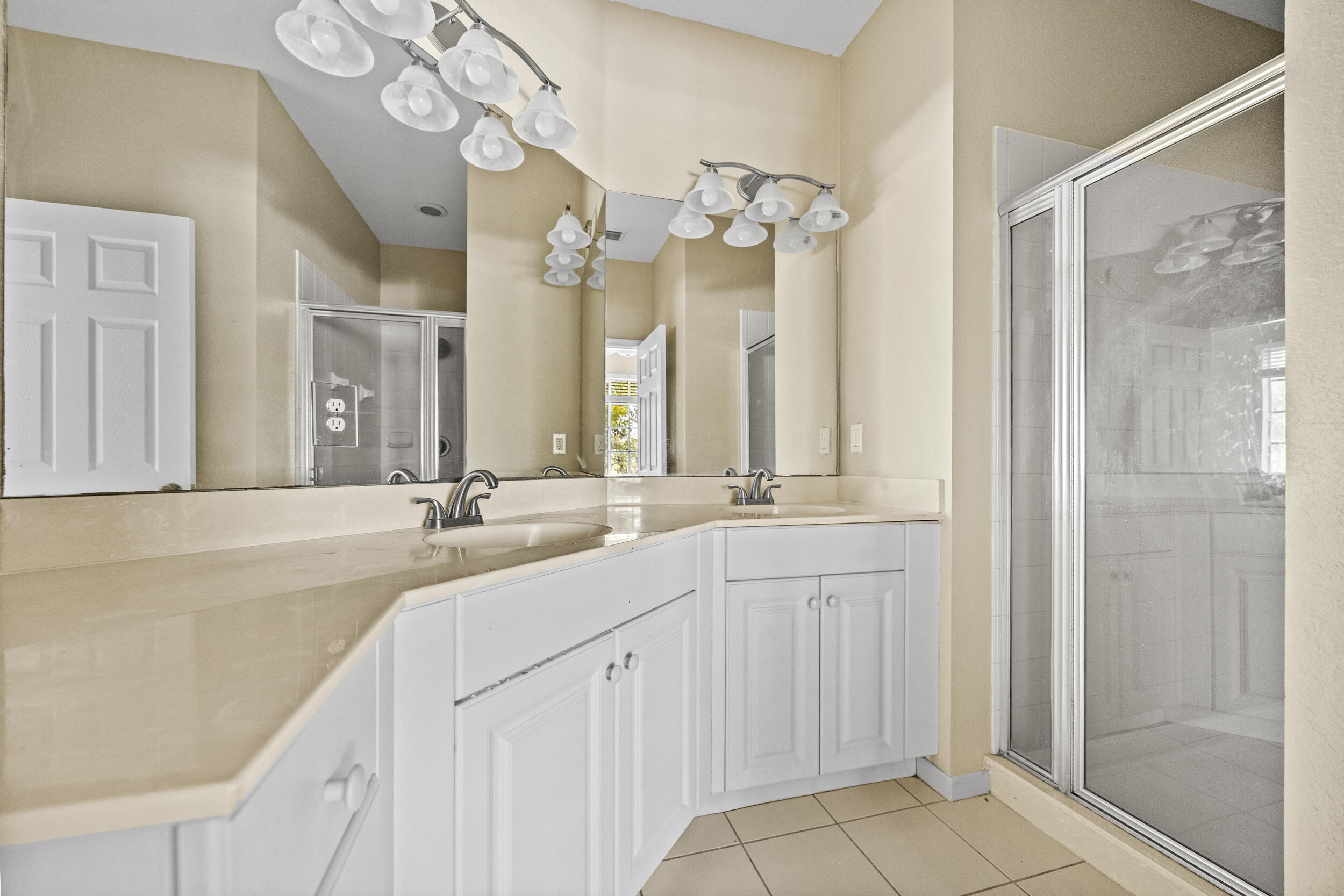 MARSH HARBOUR 52 CONDOMINIUM - Residential