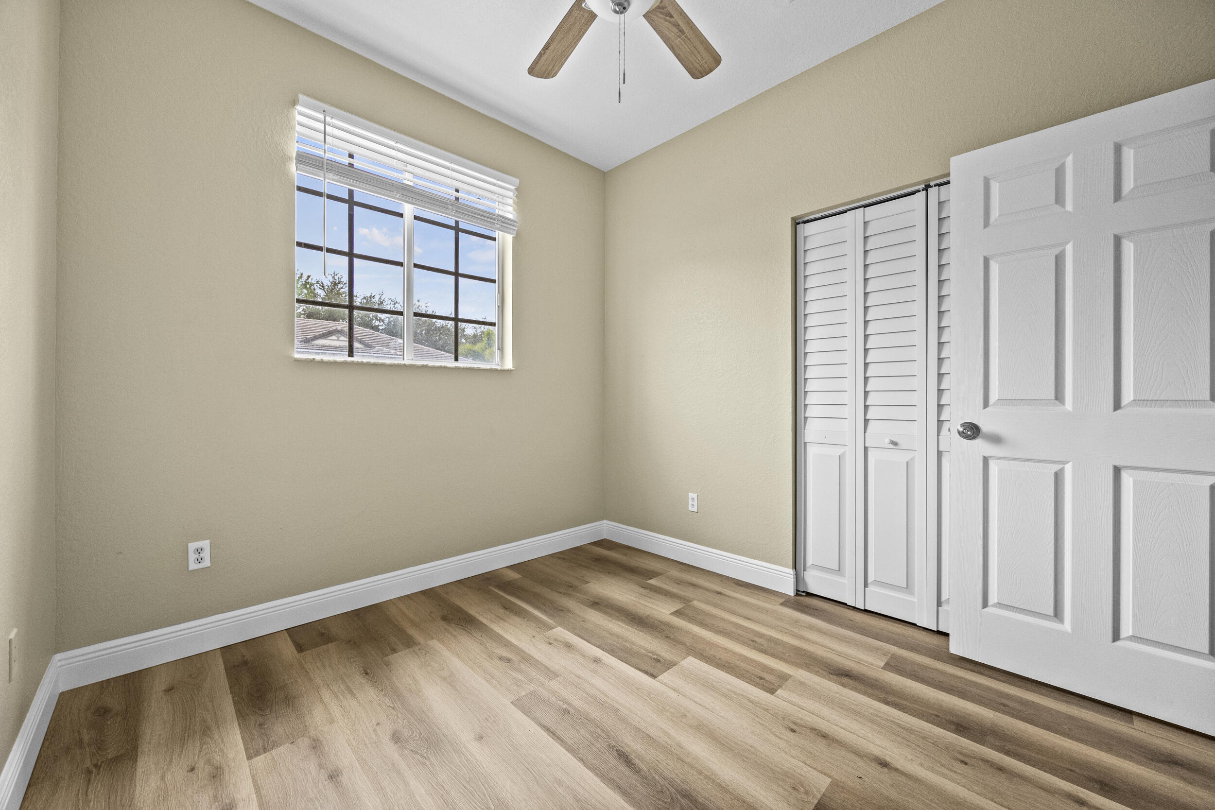 MARSH HARBOUR 52 CONDOMINIUM - Residential