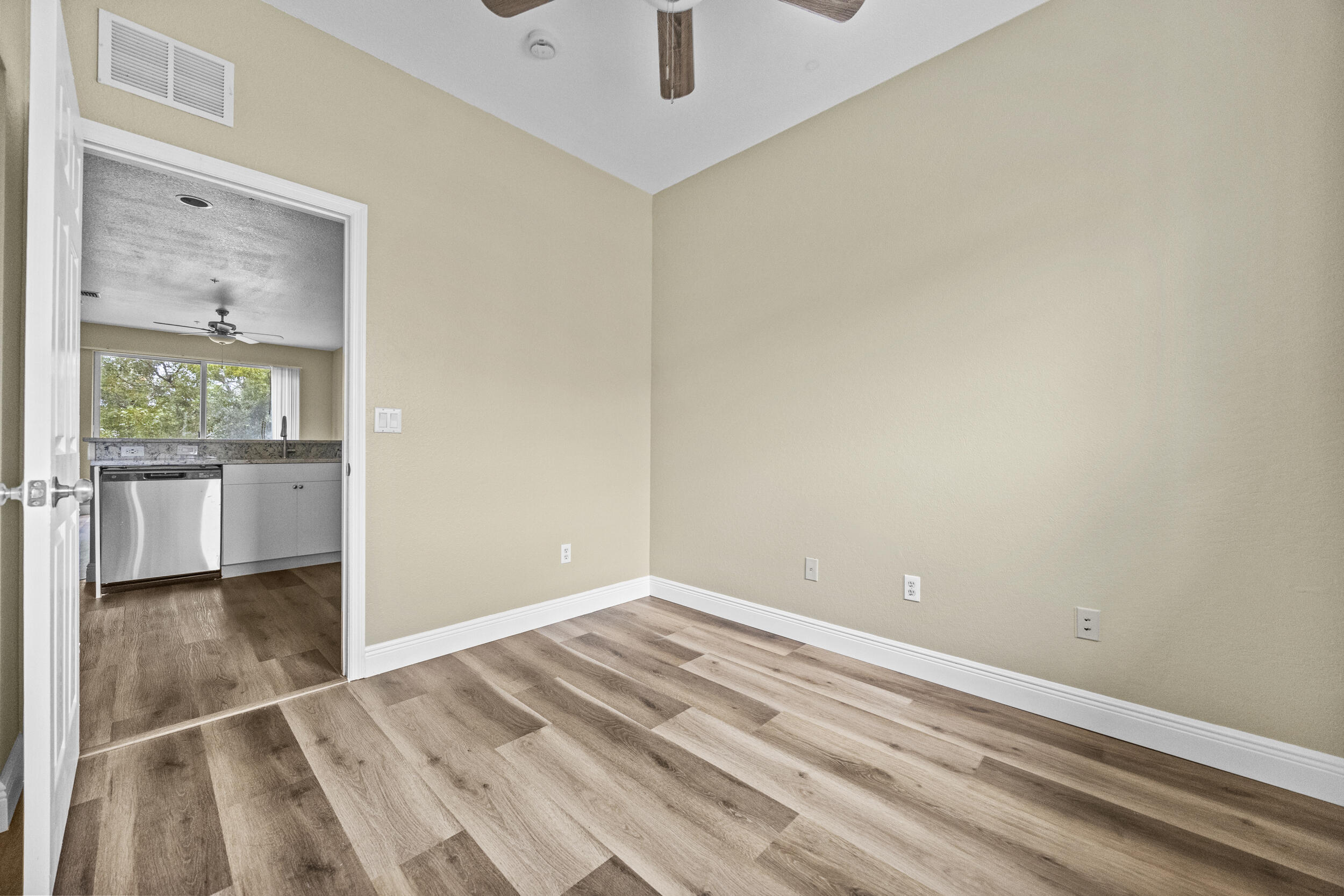 MARSH HARBOUR 52 CONDOMINIUM - Residential