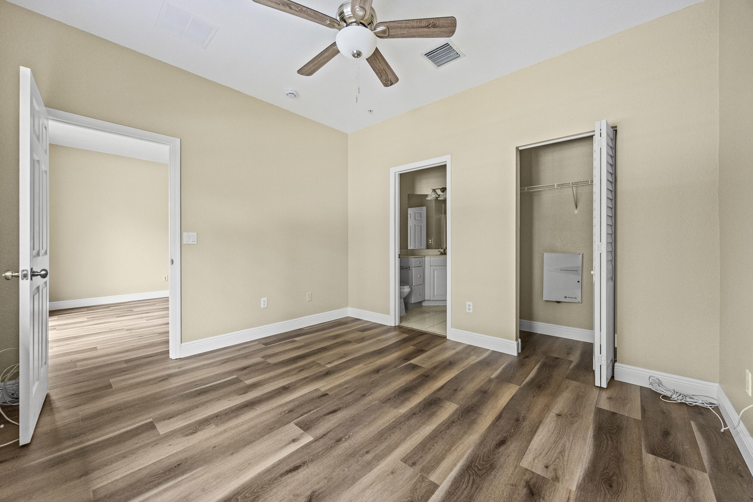 MARSH HARBOUR 52 CONDOMINIUM - Residential