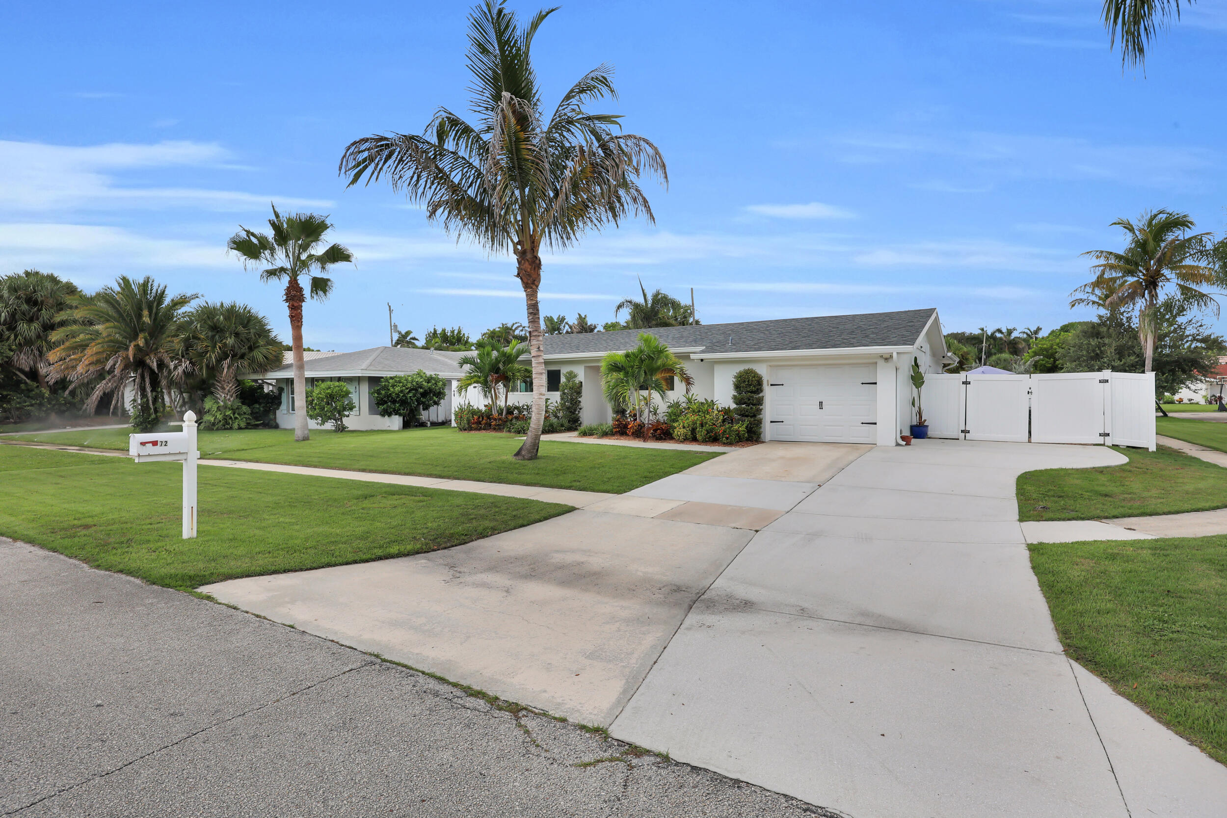 72 WILLOW Road