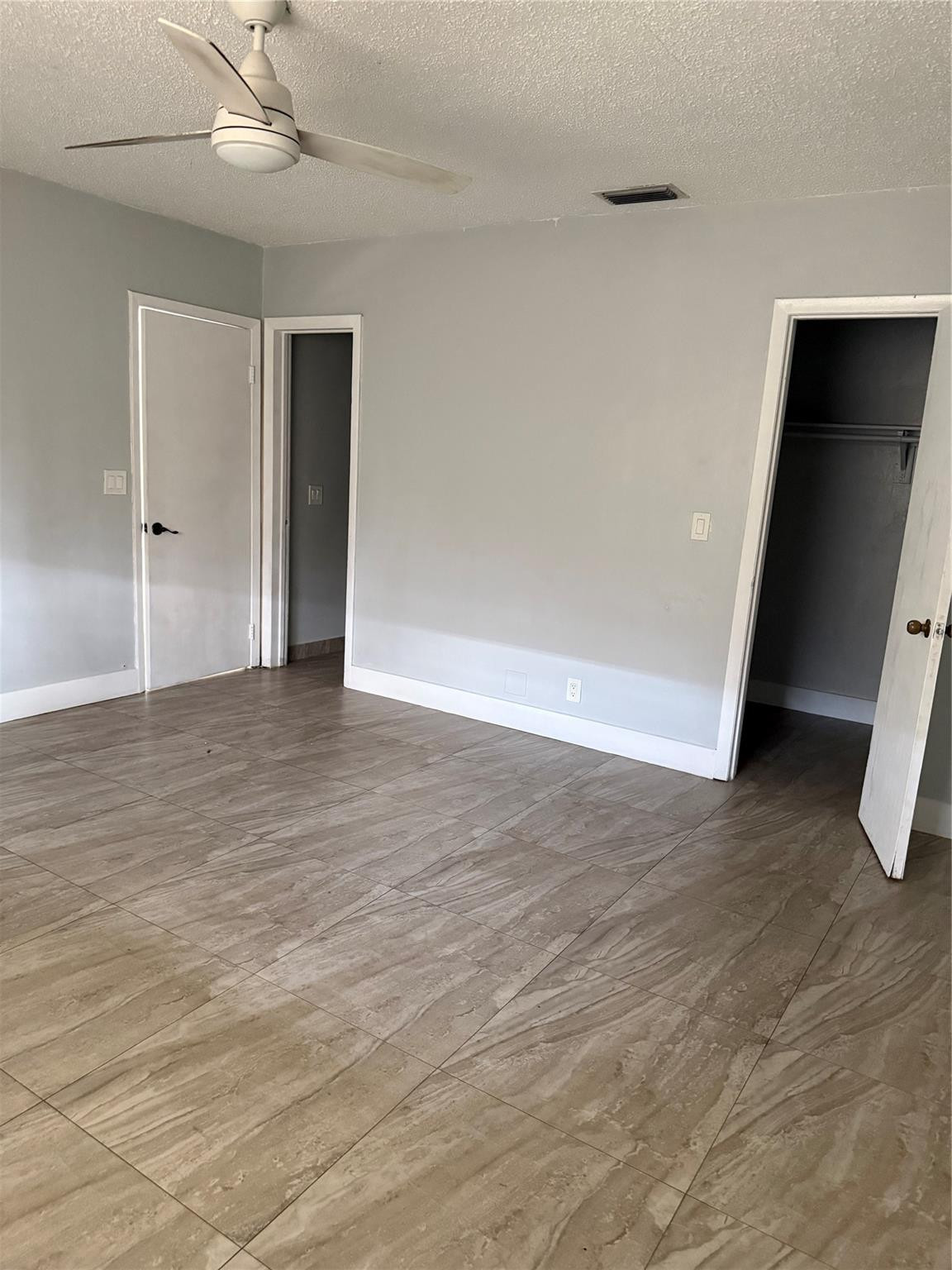 Breezyway Manor Add 29-1 - Residential Lease