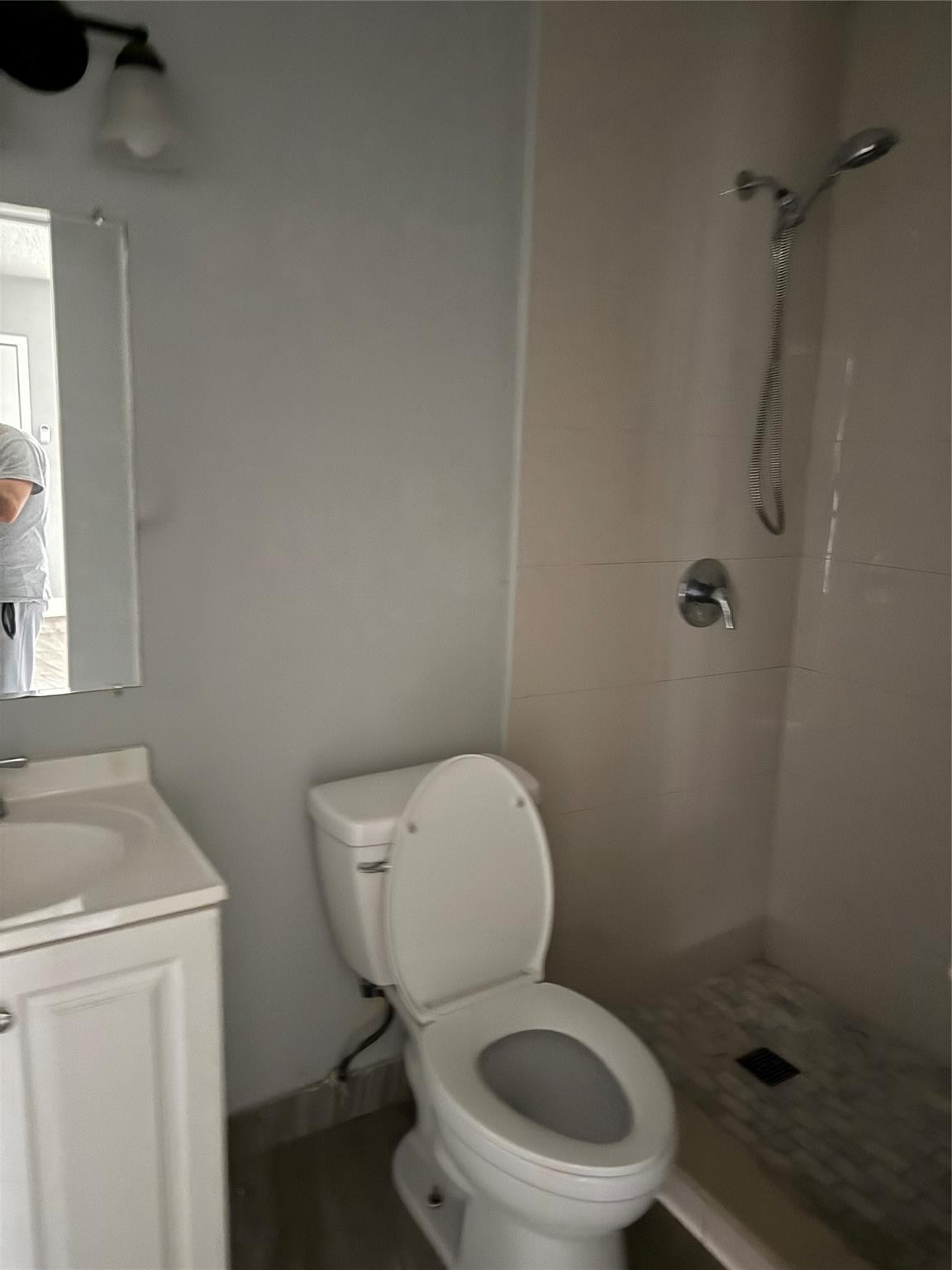 Breezyway Manor Add 29-1 - Residential Lease