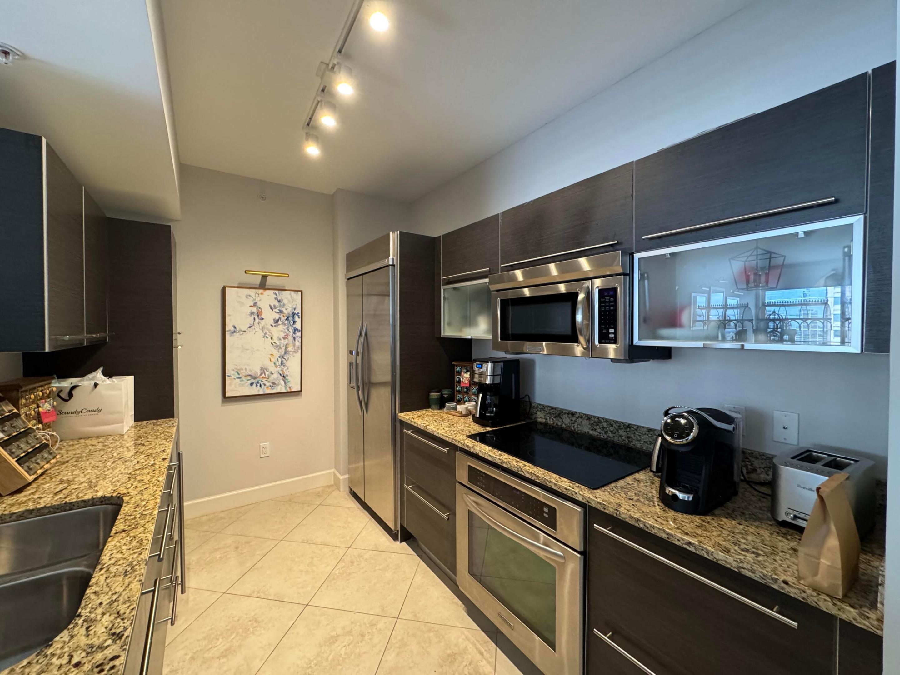 550 Okeechobee Boulevard 1609