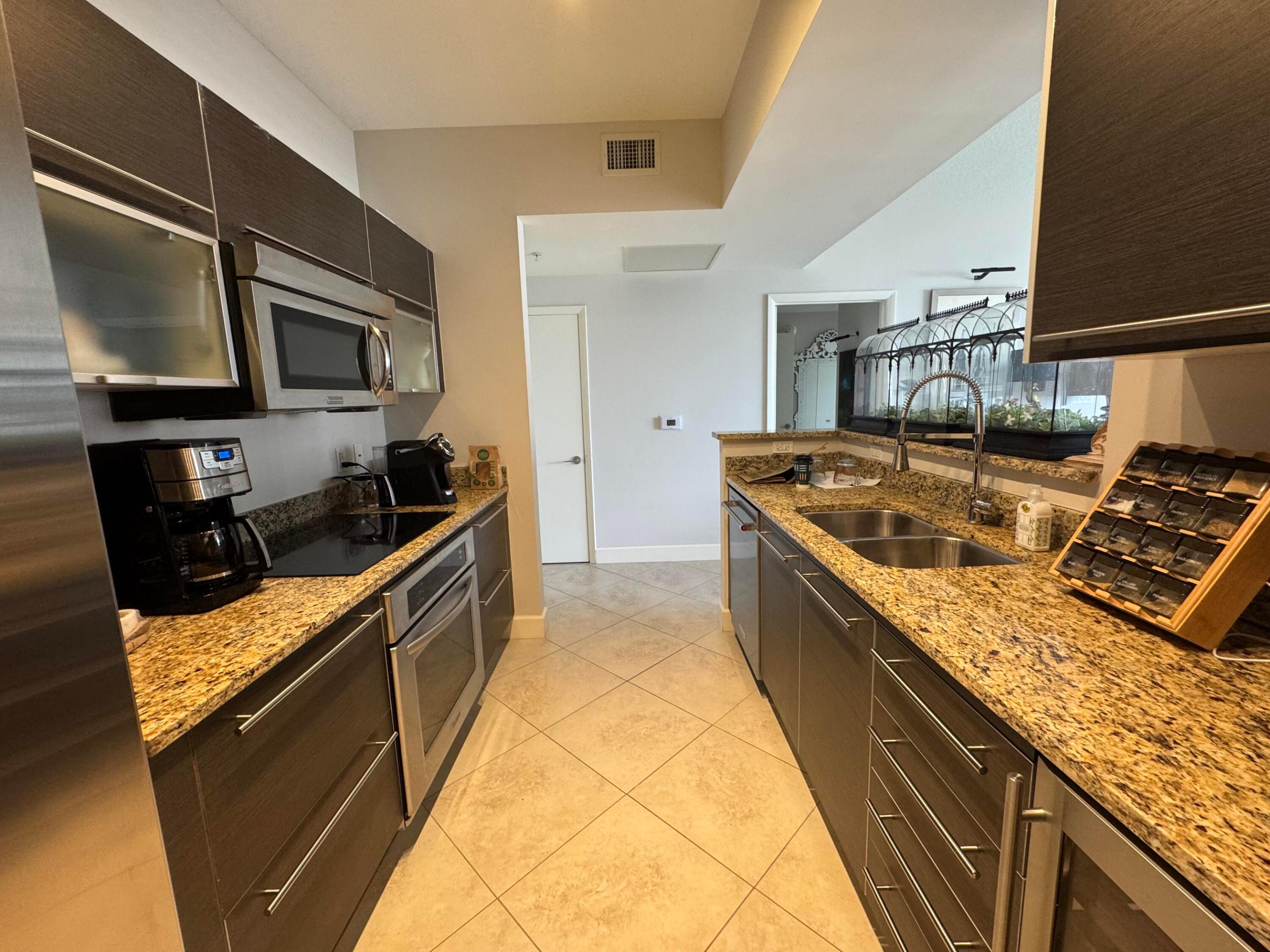 550 Okeechobee Boulevard 1609