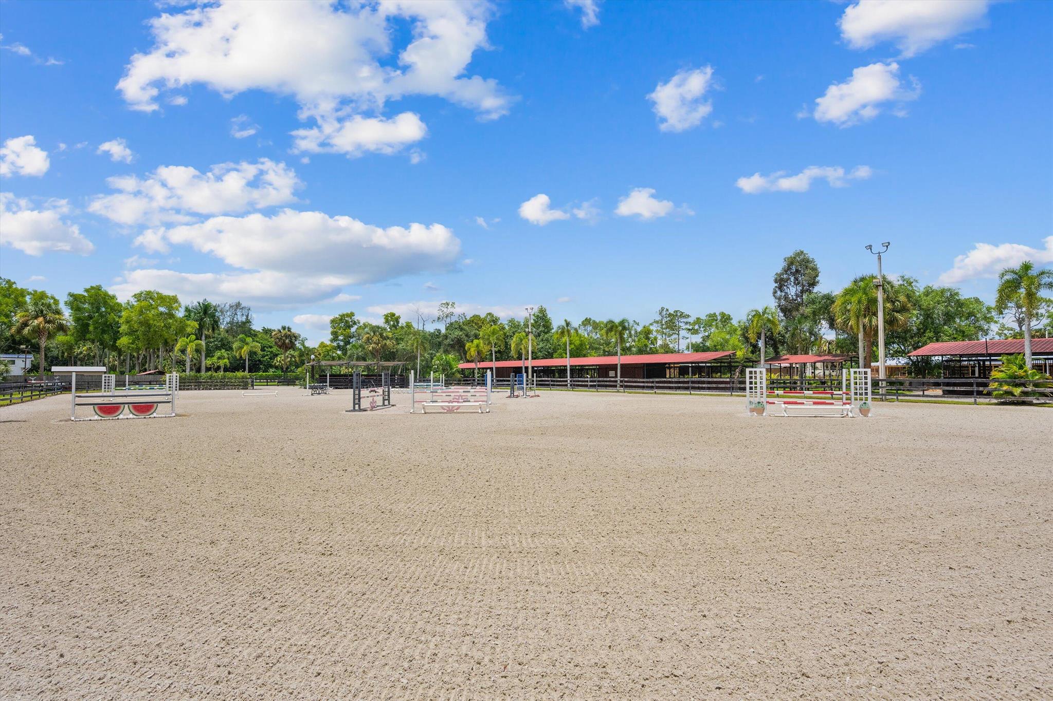 LOXAHATCHEE GROVES - Residential Lease