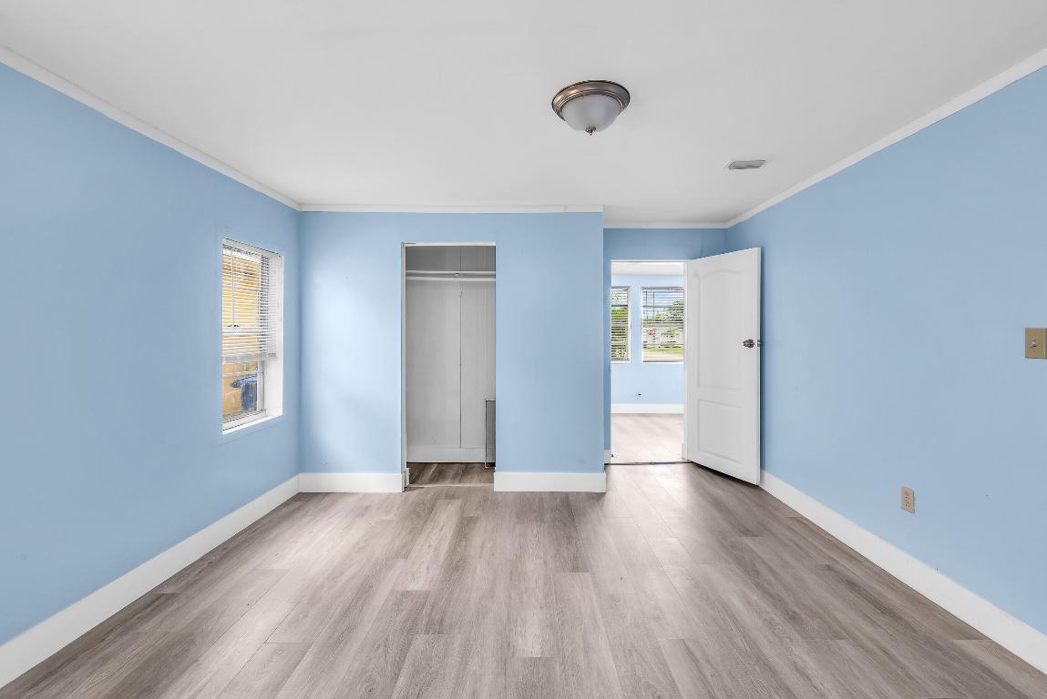 ACREHOME PARK SECOND ADD - Residential Lease