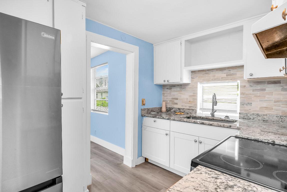 ACREHOME PARK SECOND ADD - Residential Lease