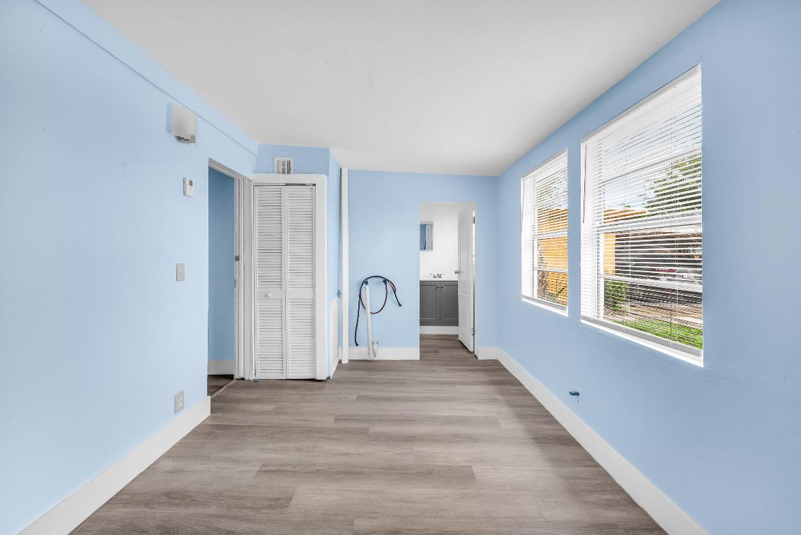 ACREHOME PARK SECOND ADD - Residential Lease