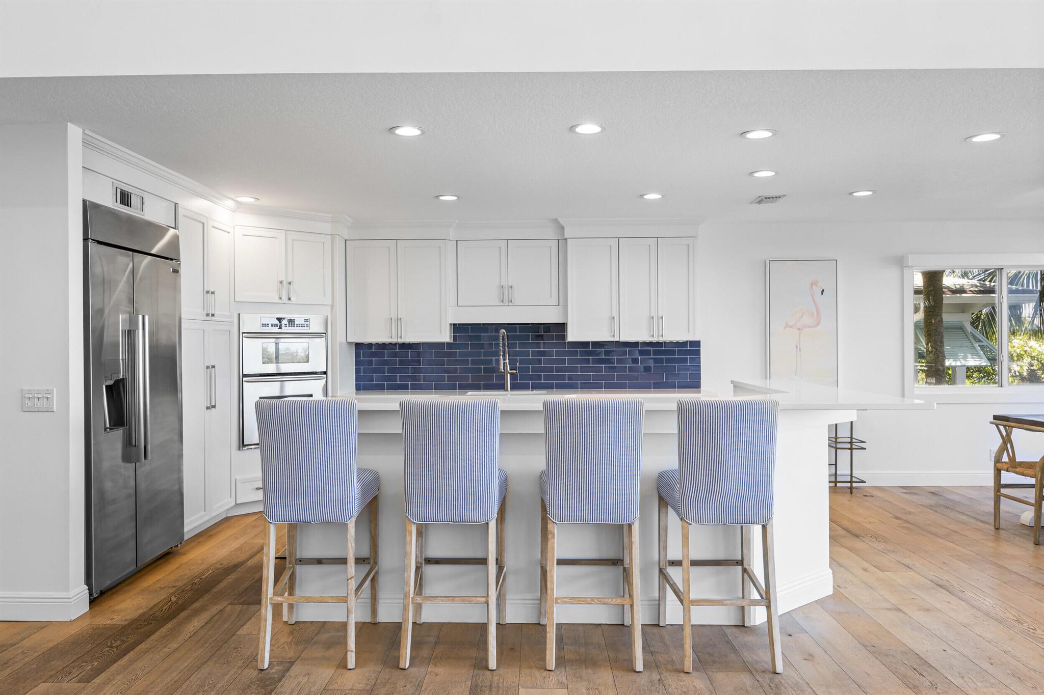 YACHT CLUB ESTATES - Residential