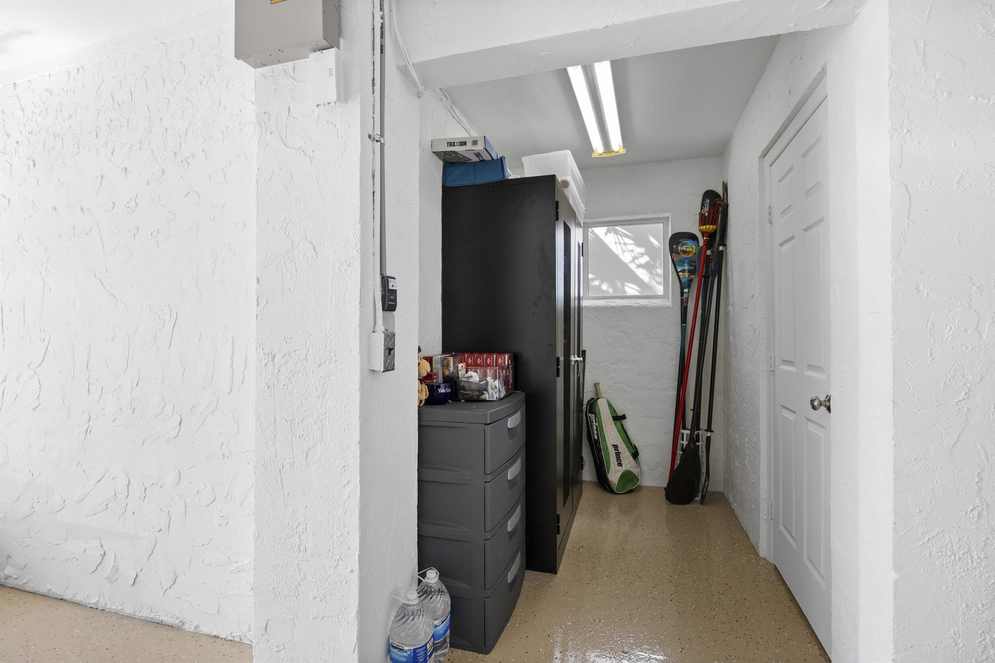 YACHT CLUB ESTATES - Residential